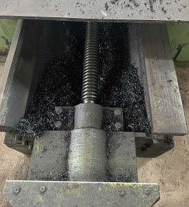 Used Milling Machine XQ2010 &mdash; 2011 image 4