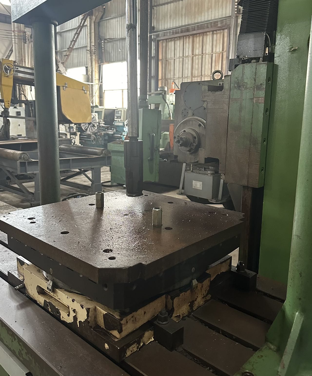 Used Milling Machine 1500MB &mdash; 2017 image 2