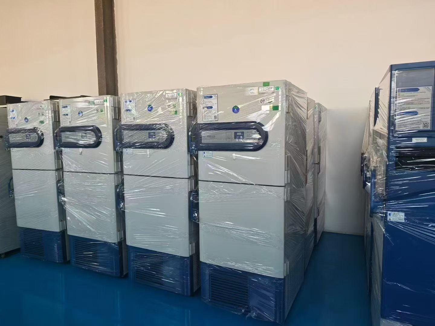 Used Pharmaceutical Equipment 2-8 262L &mdash; 2022