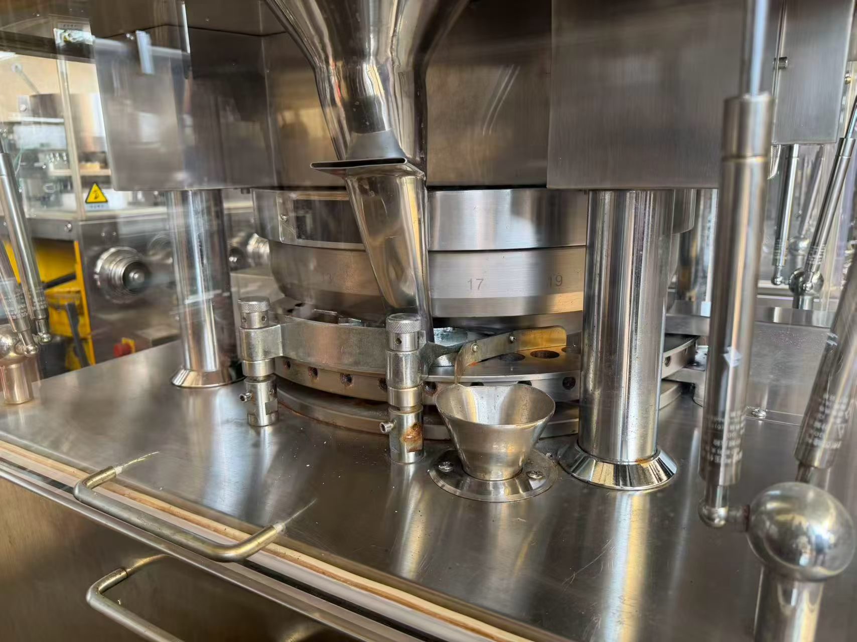 Used Pharmaceutical Equipment &mdash; 2016 image 4