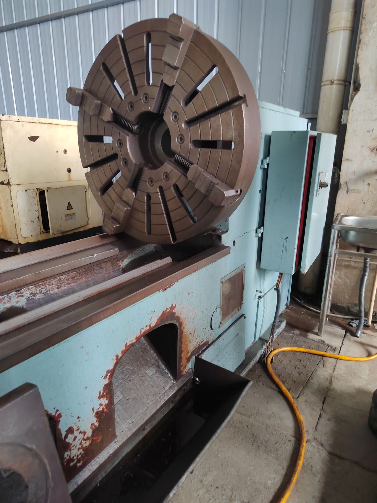 Used Lathe CW6180D &mdash; 2006 image 9
