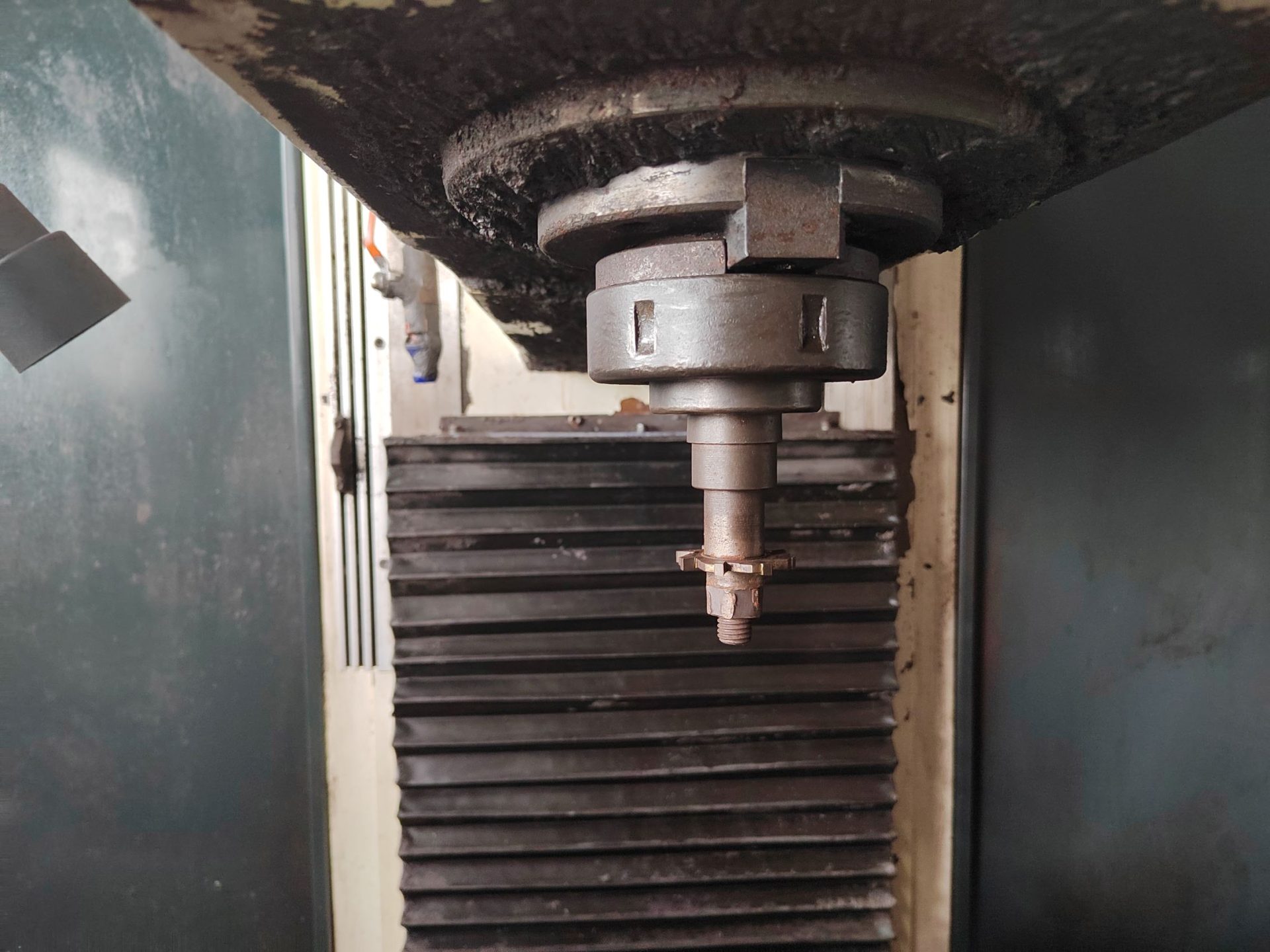 Used Milling Machine VDM1600 &mdash; 2014 image 3