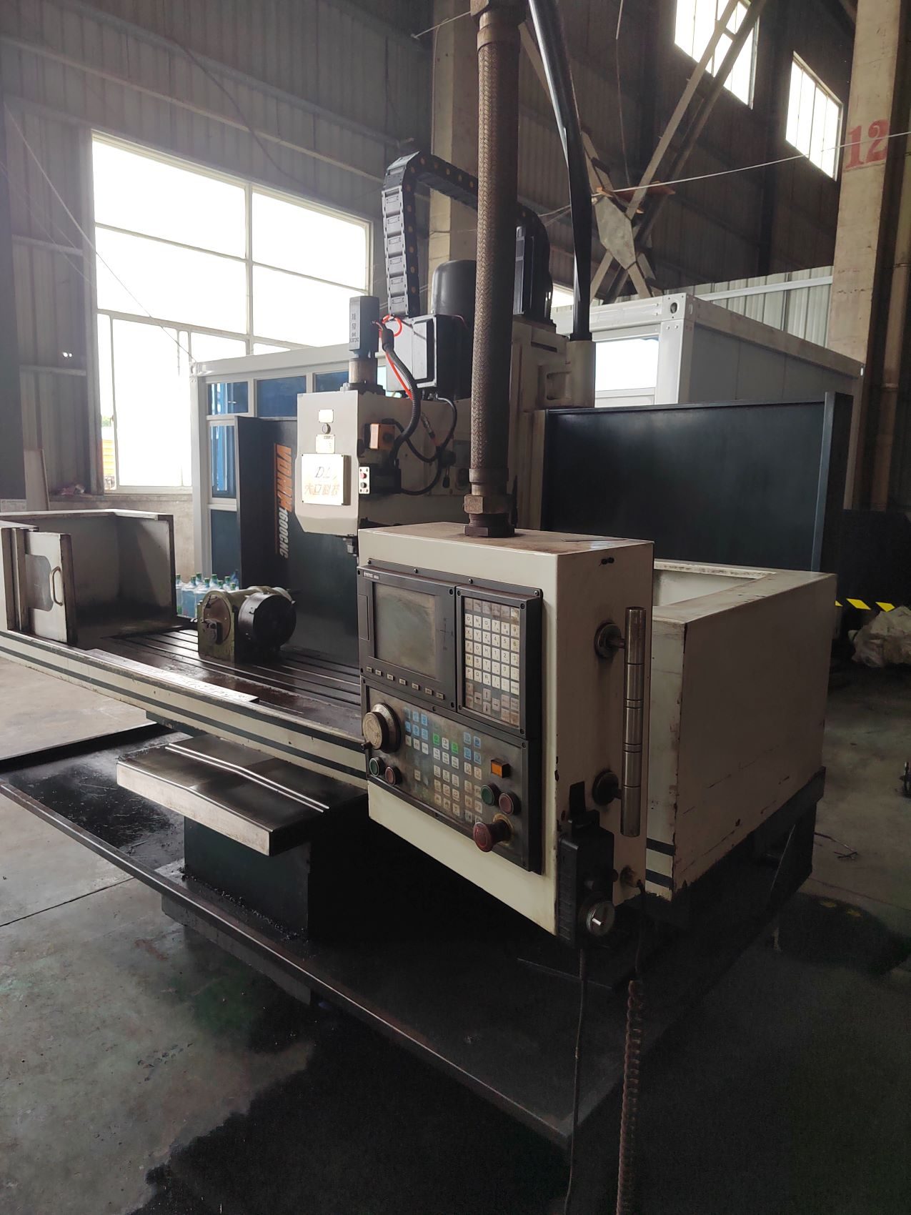 Used Milling Machine VDM1600 &mdash; 2014 image 8
